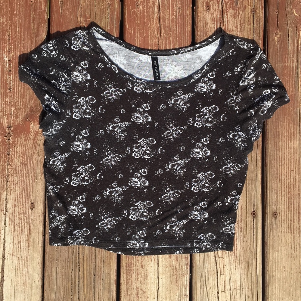 Black and White Flower Crop Top
